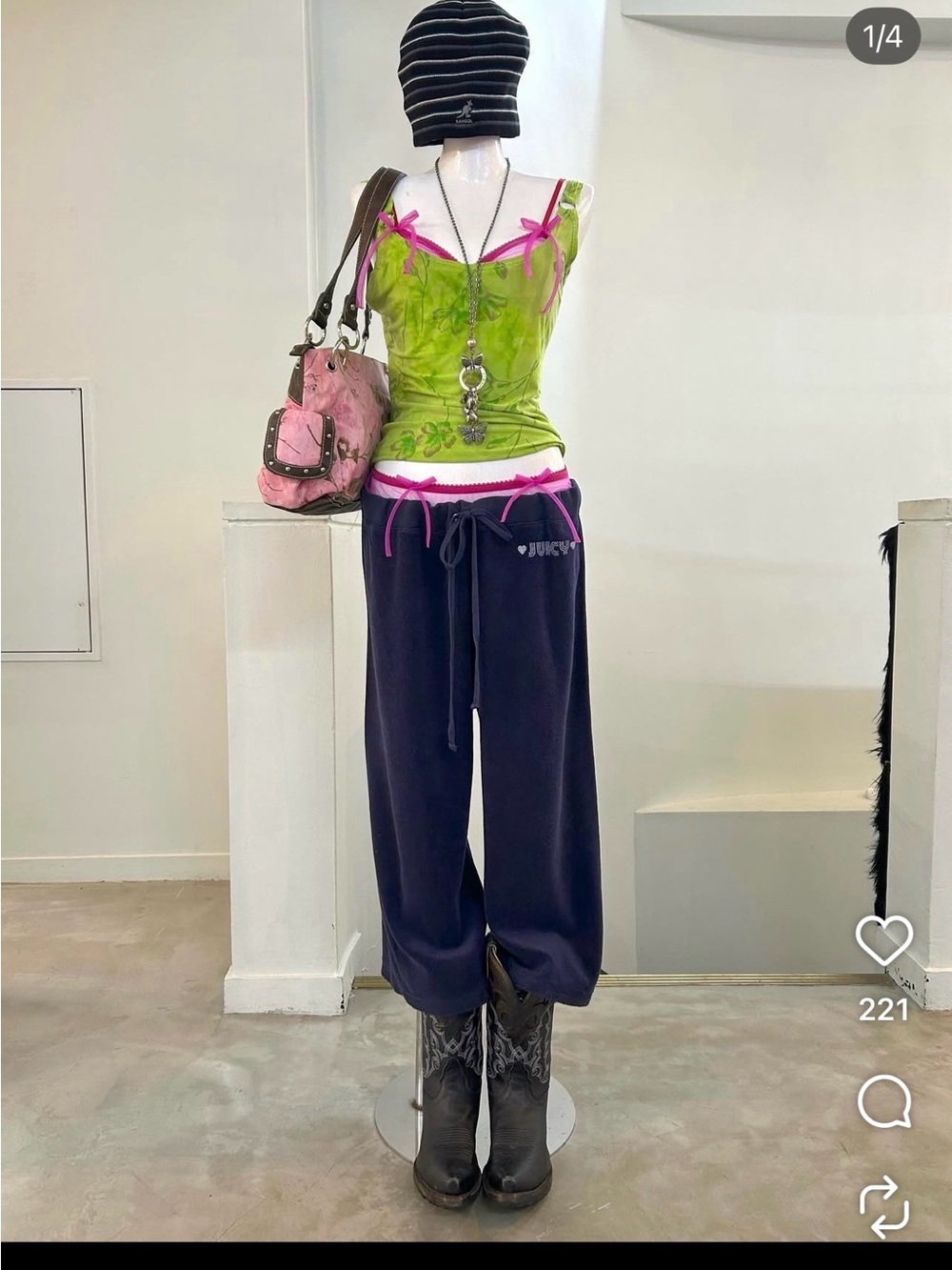 Juicy Couture Navy Blue Pink Trim Velour Sweatpantd
